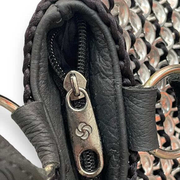 Women black bag. Made with Recycle coke can tops - Picture 8 of 12